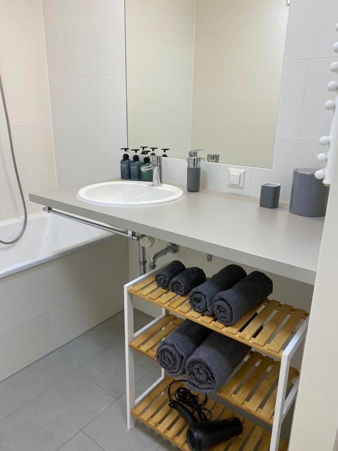 Feelhome Vienna, Subway U1 Kagran/Donauzentrum Ngoại thất bức ảnh