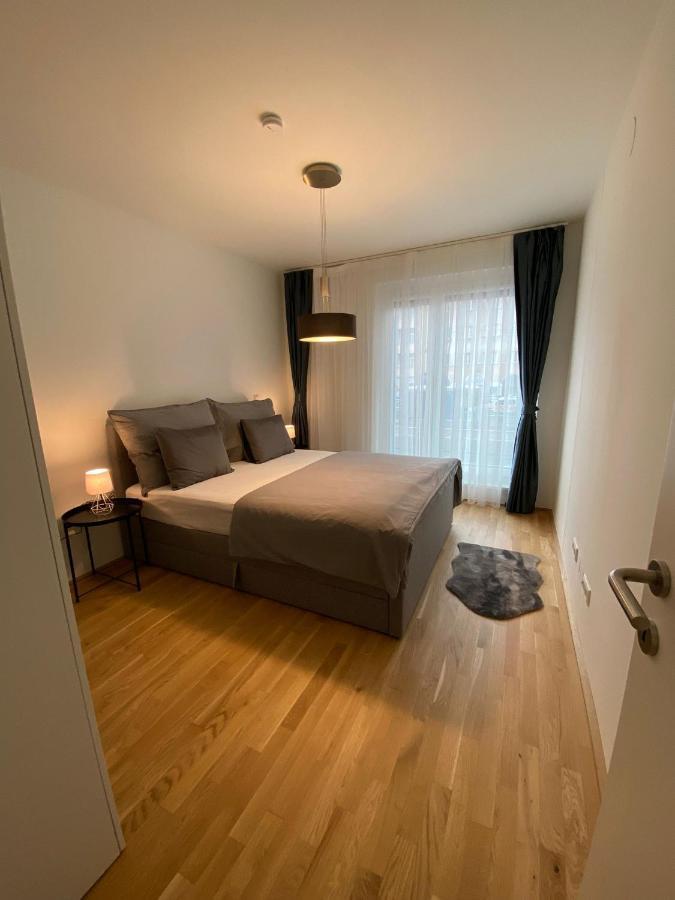 Feelhome Vienna, Subway U1 Kagran/Donauzentrum Ngoại thất bức ảnh