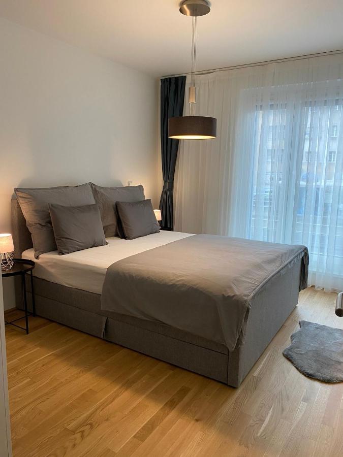 Feelhome Vienna, Subway U1 Kagran/Donauzentrum Ngoại thất bức ảnh